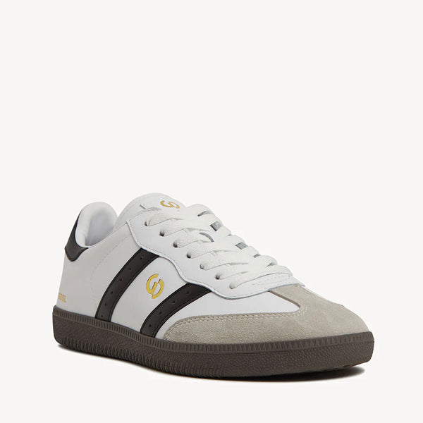 2001 Parallel - White/Black Leather