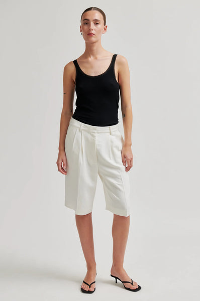 Lino Tailored Short - White Alyssum