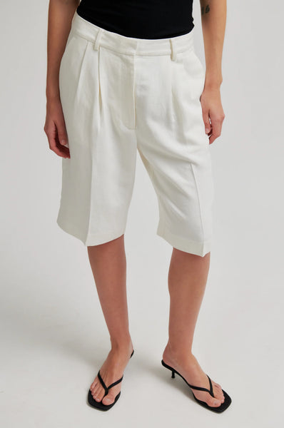 Lino Tailored Short - White Alyssum