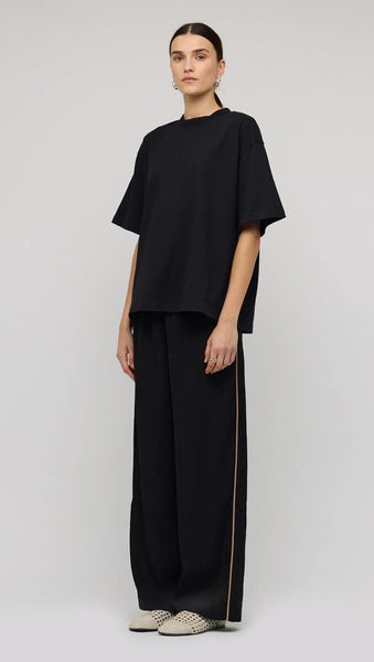 Core Sporty Relaxed Pant - Black/Camel