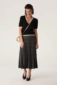 Joelle Scallop Knit Top - Black - A FURTHER 15% OFF AUTOMATICALLY APPLIED AT CHECKOUT
