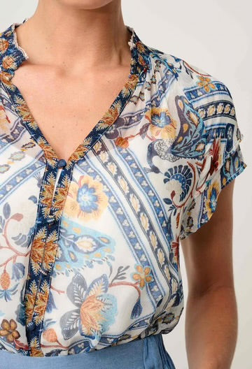 Calandra Viscose Yoryu Flutter Sleeve Top - Petinos Floros