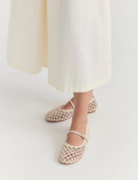 Amia Flat - Cream - et seQ fashion
