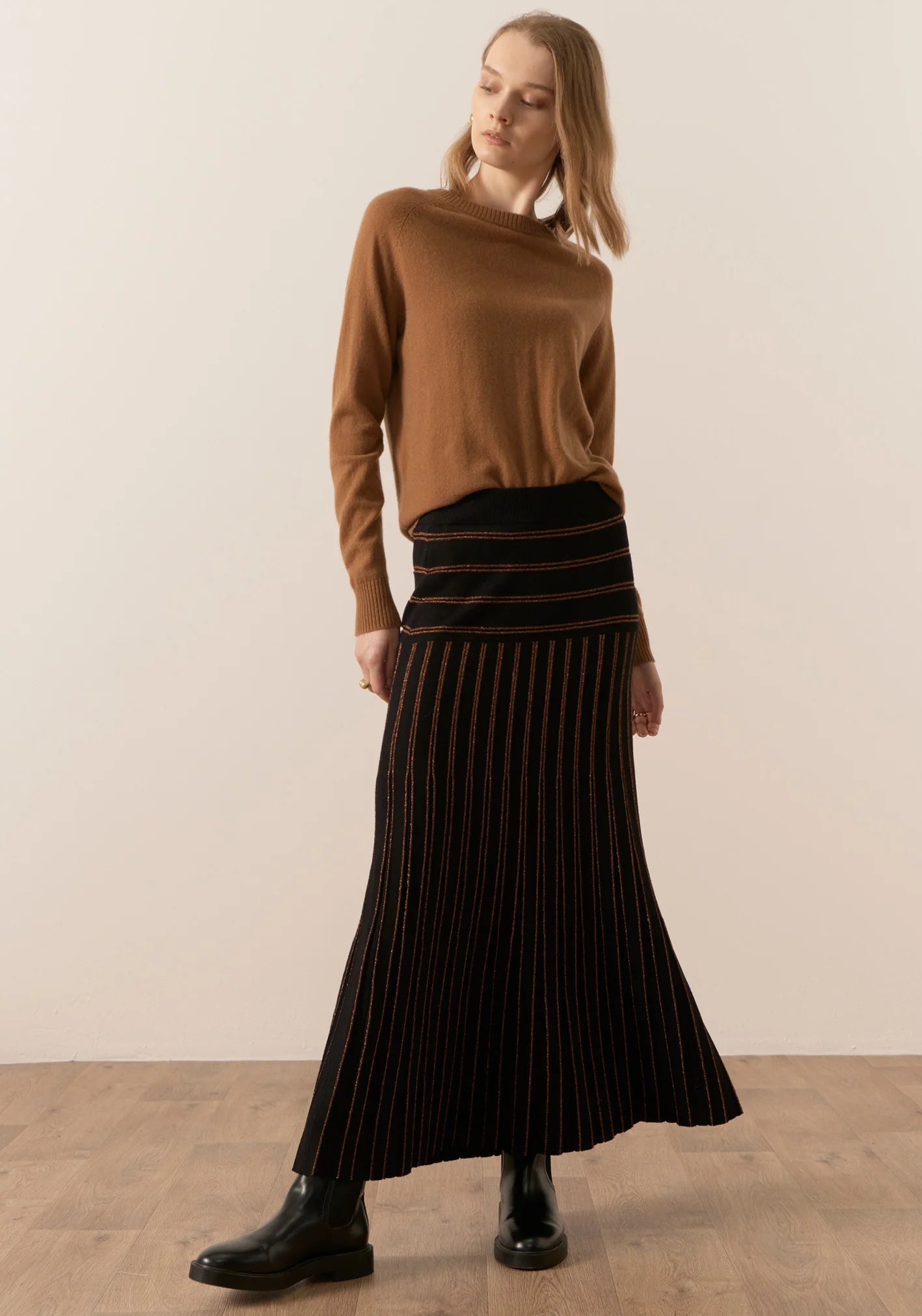 Gizelle Lurex Pleat Skirt - Black/Copper A FURTHER 15% OFF AUTOMATICALLY APPLIED AT CHECKOUT