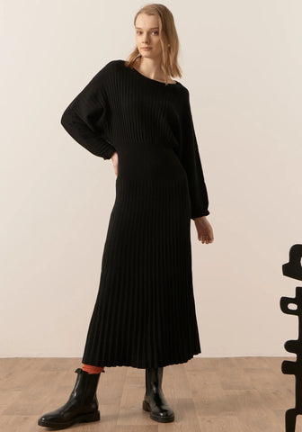 Gizelle Pleated Maxi Dress - Black