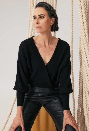 Clarissa Merino Wool Blend Reversible Knit Top - Black - et seQ fashion