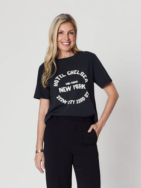Lana Vintage Tee - Vintage Black/Hotel Chelsea - et seQ fashion