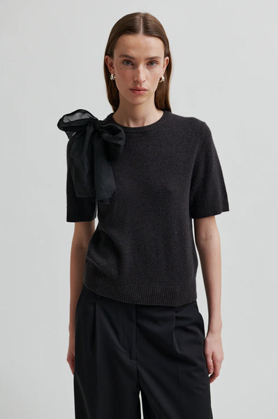 Leara Knit Bow Detail - Black Sand - et seQ fashion