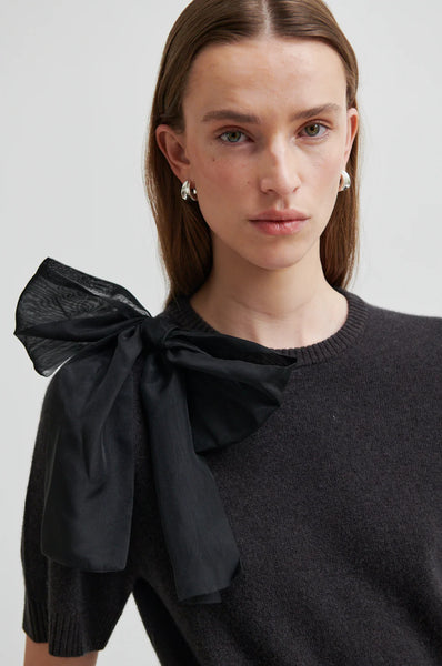 Leara Knit Bow Detail - Black Sand - et seQ fashion