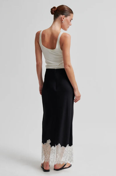 Wila Lace Hem Skirt - Black