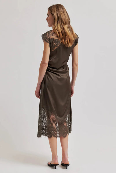 Wilina Sleeveless Cinched Waist Dress - Canteen / Lace