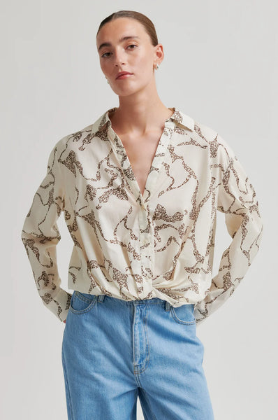 Soil Front Twist Print Shirt - Eggnog