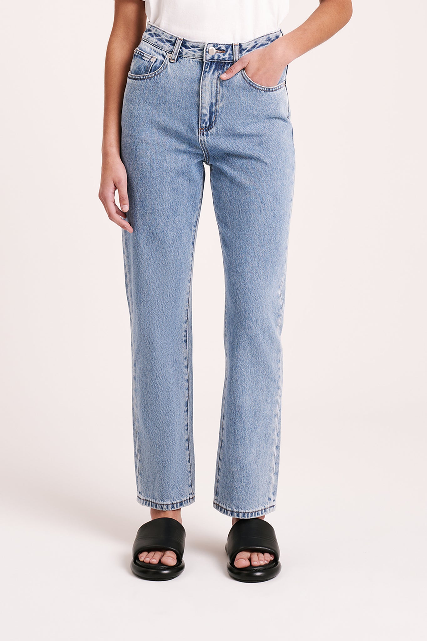 Organic Straight Leg Jean - Washed Blue