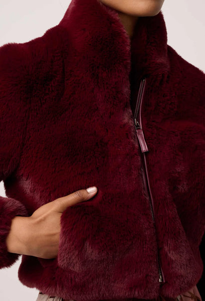 Dawn Faux Fur Cropped Jacket - Bordeaux - et seQ fashion