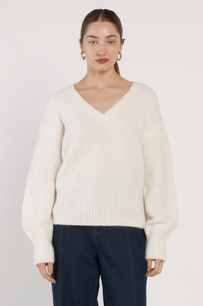 Remy V-Neck Jumper - Cream - et seQ fashion