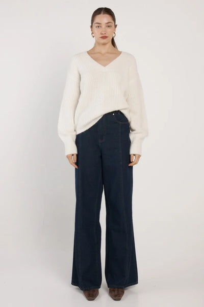 Remy V-Neck Jumper - Cream - et seQ fashion