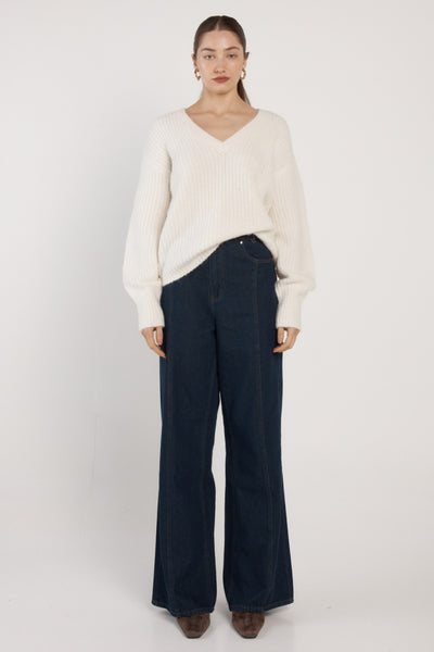 Remy V-Neck Jumper - Cream - et seQ fashion
