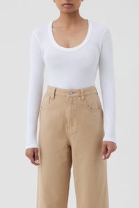 Monroe Organic LS Scoop Tee - White - et seQ fashion