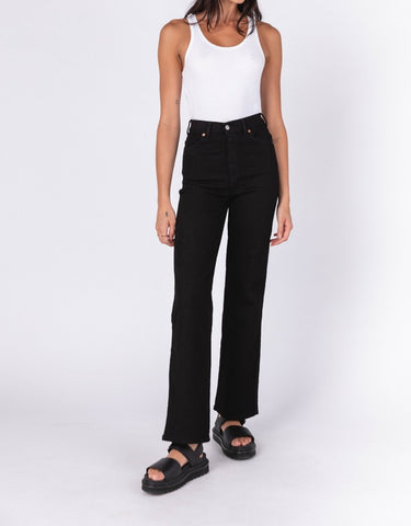 Moxy Straight Solid Black Jeans