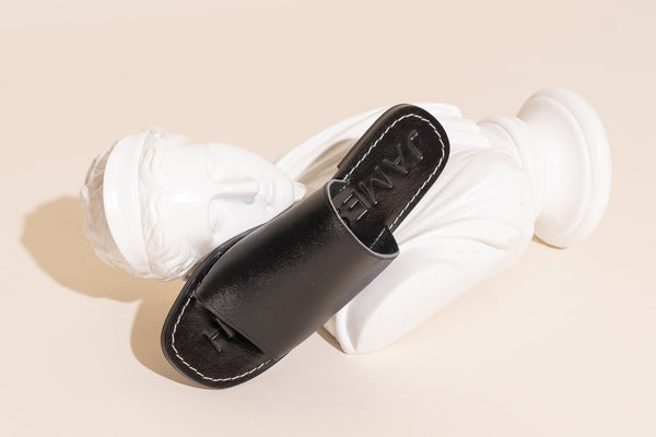 Off Duty Elevate Slides - Black - et seQ fashion